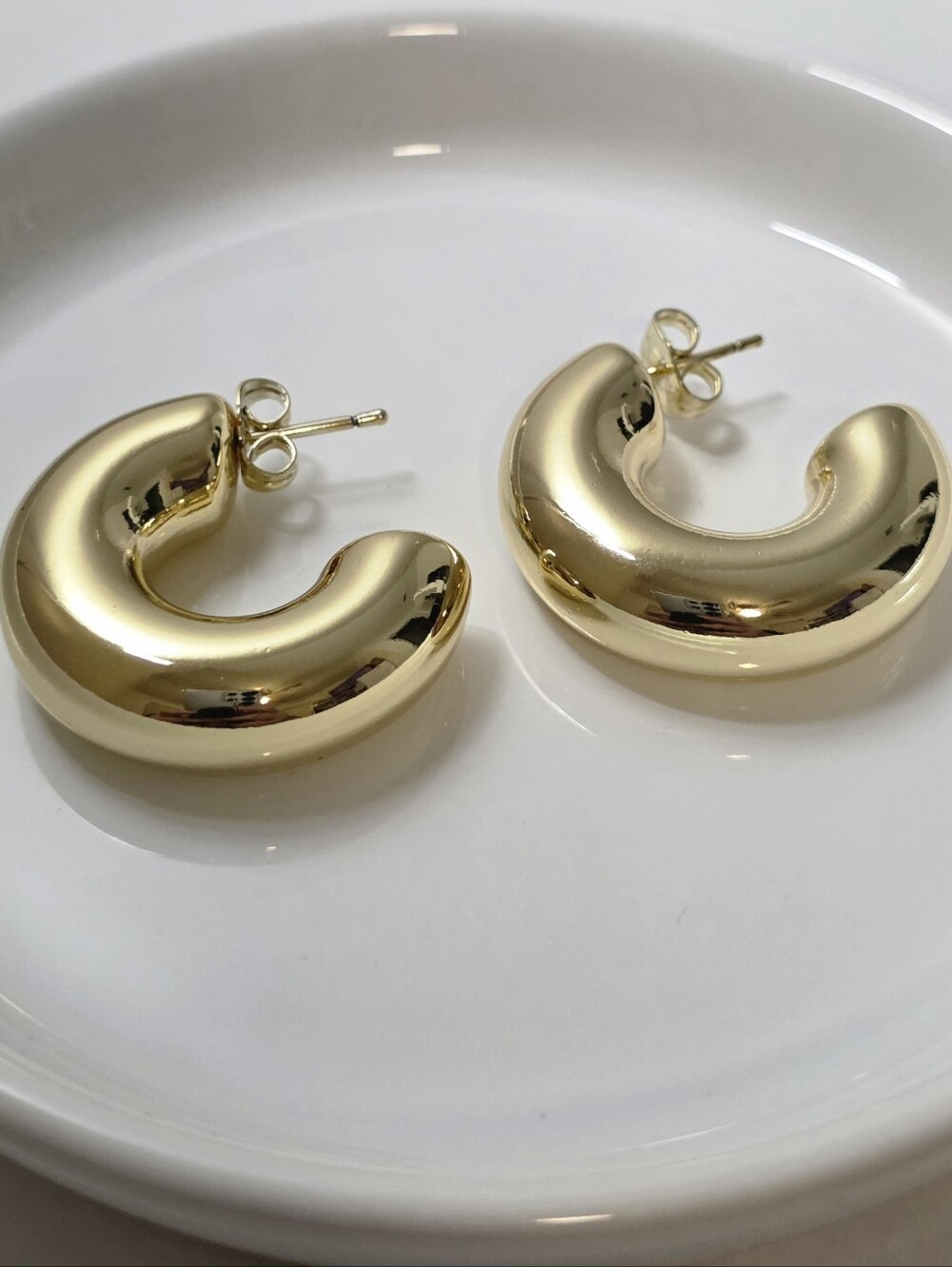 Chunky C Shape Open Hoop Earring